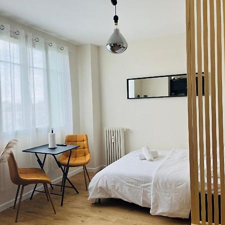 Appartement Plein Centre Ville D'阿尔福维尔 外观 照片